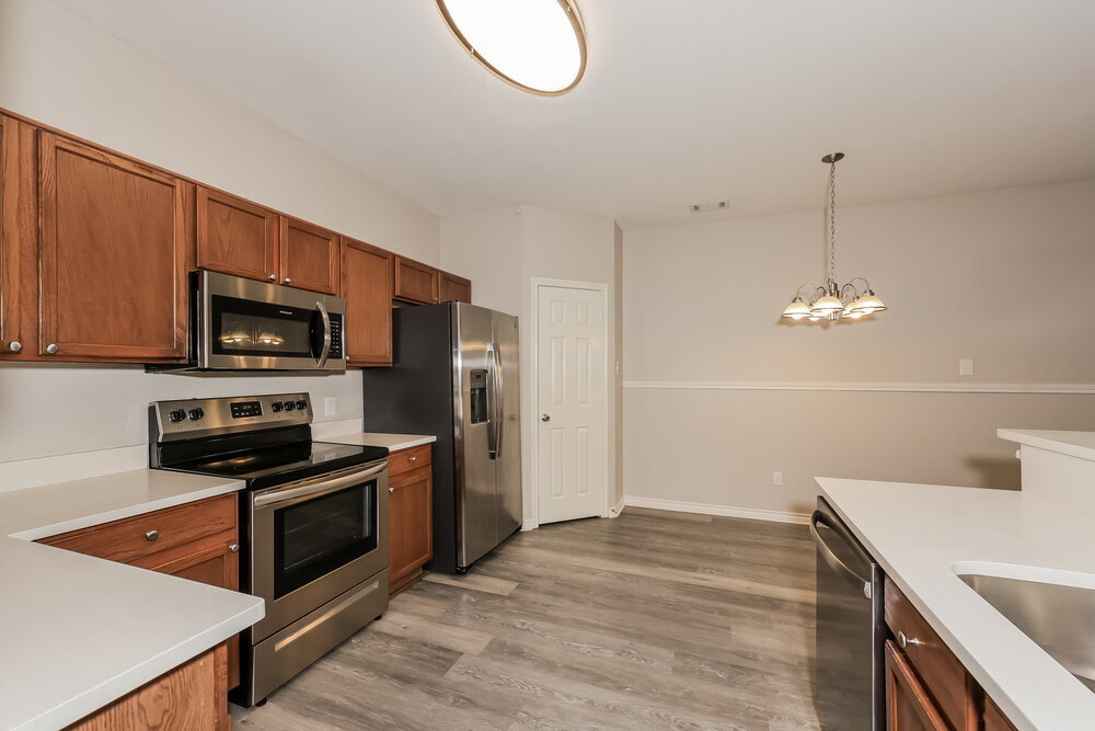 Building Photo - 1106 Longhorn Ln