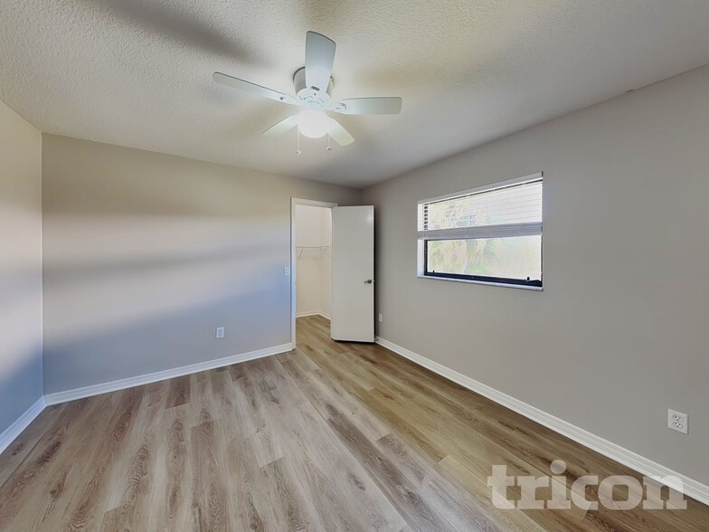 Building Photo - 7321 S Blue Sage