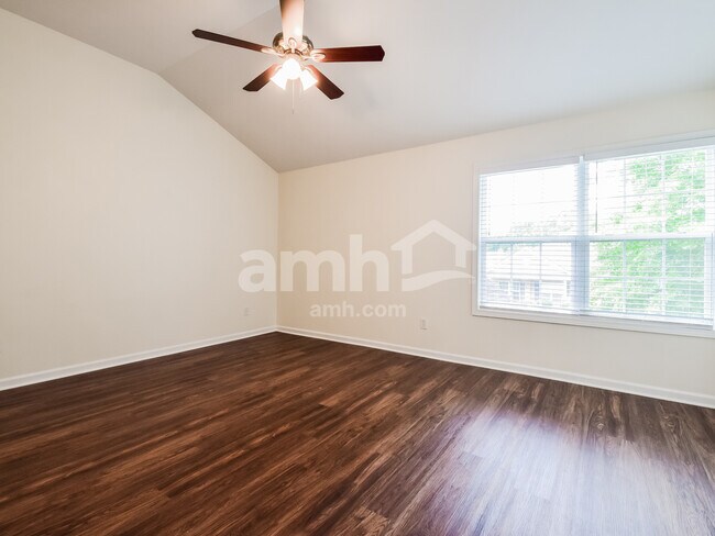 Building Photo - 2699 Red Mulberry Ln