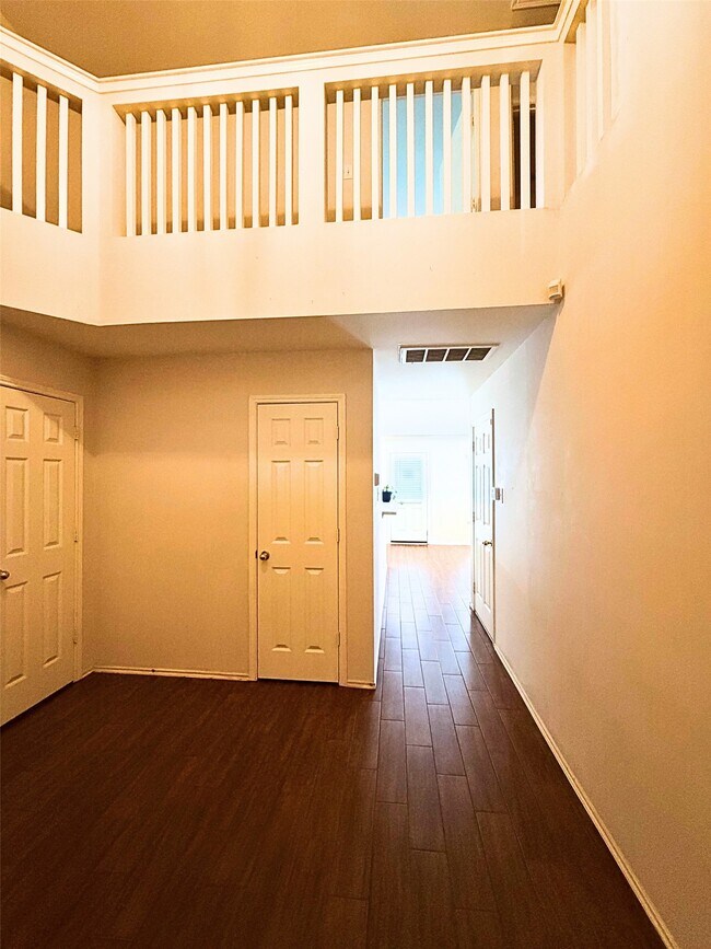 Building Photo - 9011 Canton Park Ln