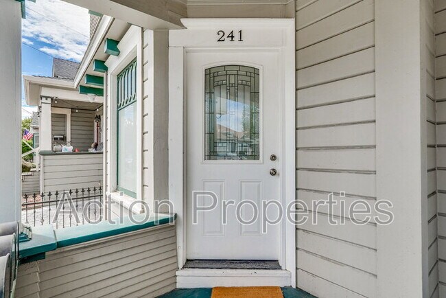 Building Photo - 241 N 12th St