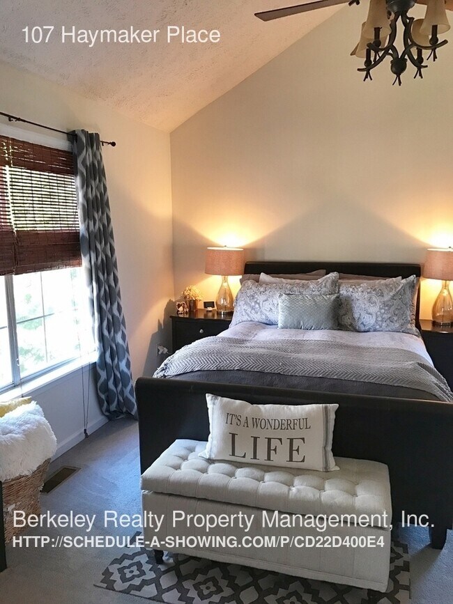 Building Photo - 107 Haymaker Place