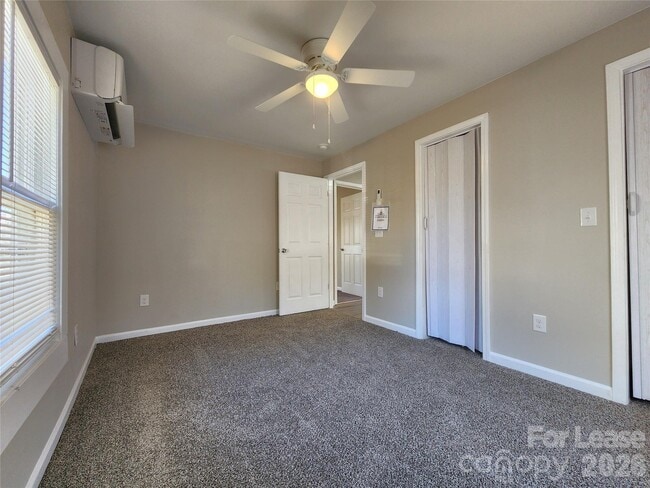 Building Photo - 2414 Idlewood Dr