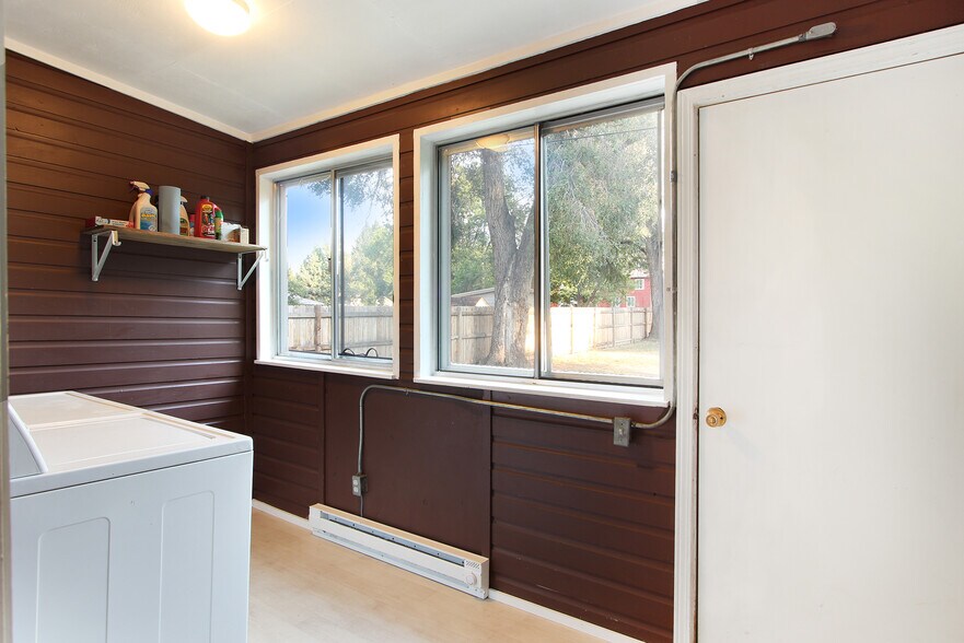 Building Photo - 515 West Mulberry Street