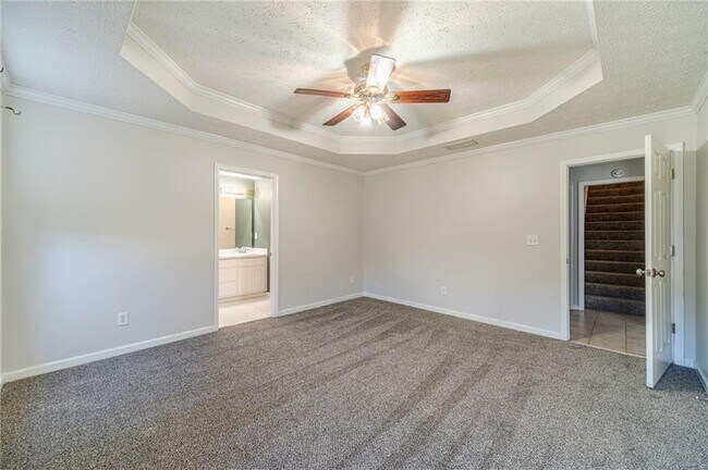 Building Photo - 231 Windermere Dr