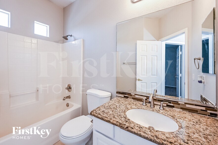 Building Photo - 10831 Vestone St