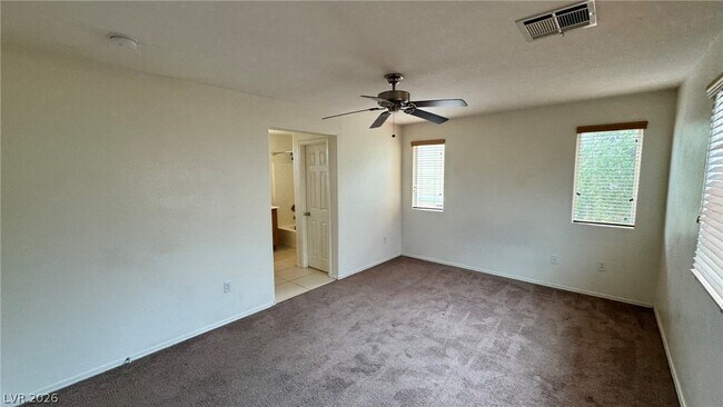 Building Photo - 9967 Carrizo Springs Ave