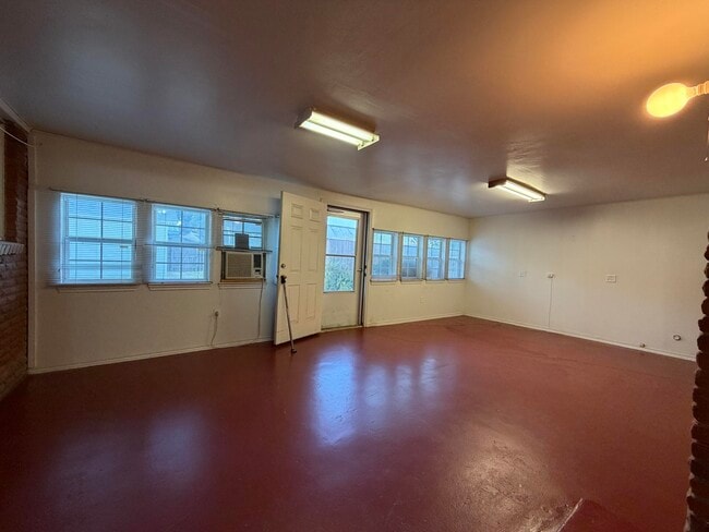 Building Photo - 5405 8th St