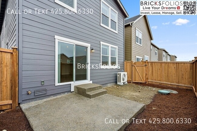 Building Photo - Gorgeous Home for Rent in Puyallup!