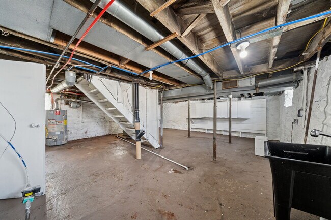 Building Photo - 5616 3rd St