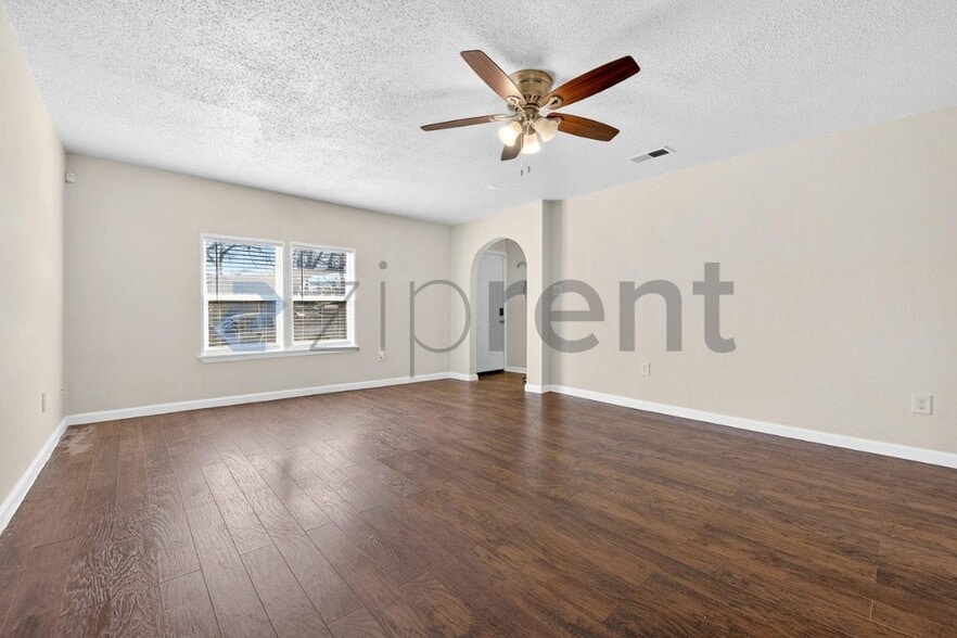 Building Photo - 1731 Morris St