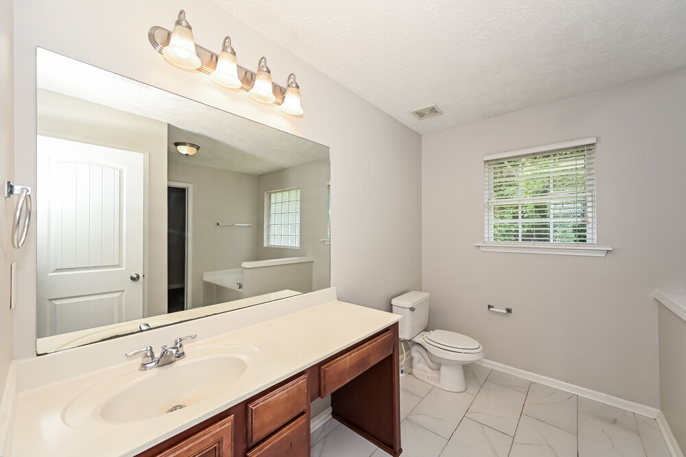 Building Photo - 412 Elegance Way