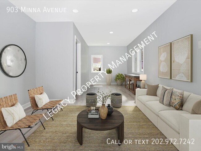 Building Photo - 903 Minna Ave