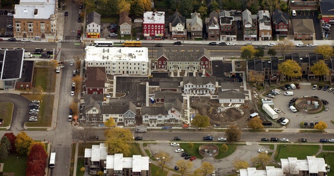 Aerial Photo - Shoreline Apartments