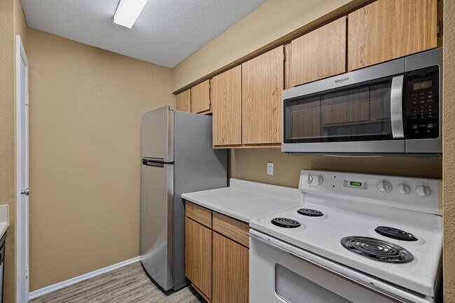 Building Photo - 18515 Egret Bay Blvd