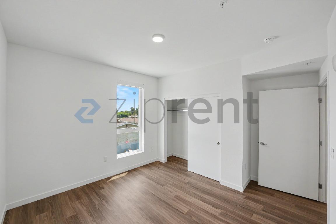 Building Photo - Unit 310