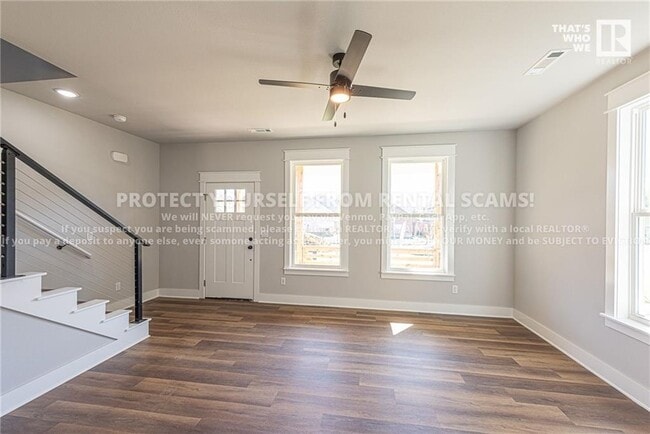 Building Photo - 1039 S Laramie Hts