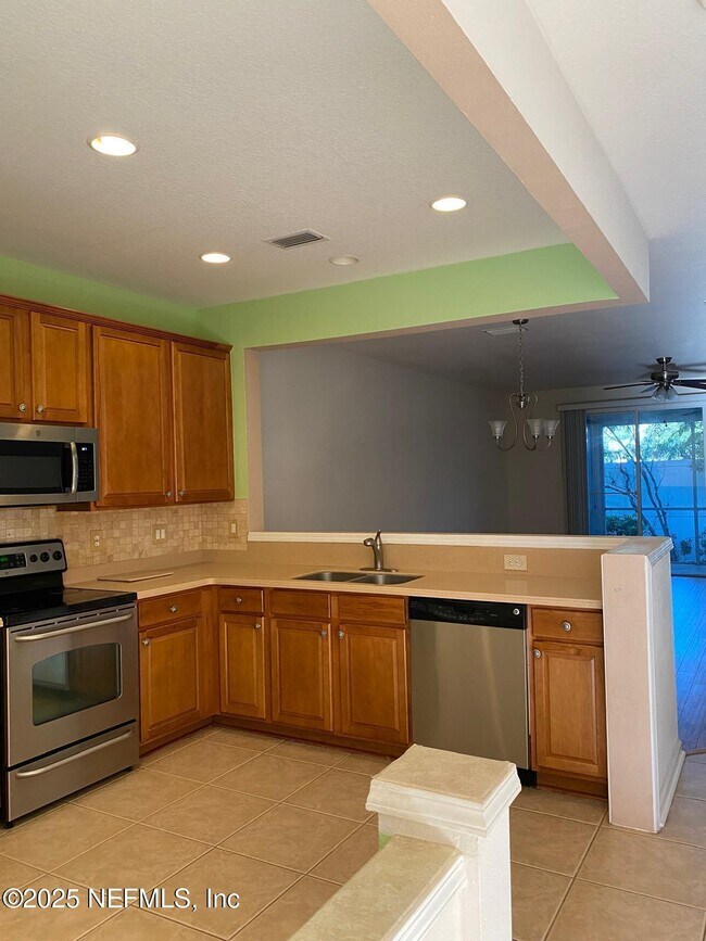 Building Photo - 4204 Crownwood Dr