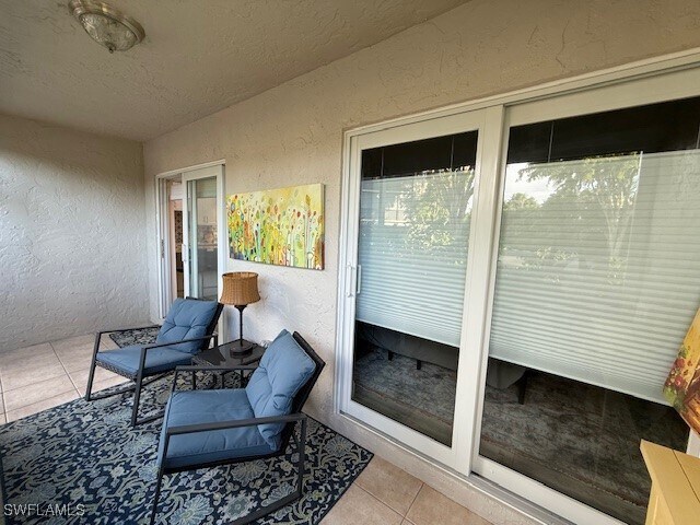 Building Photo - 788 Park Shore Dr