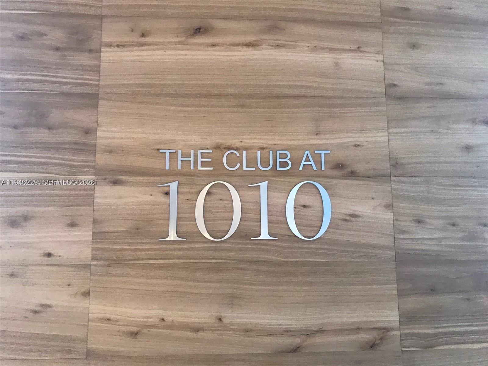 Building Photo - 1010 Brickell Ave