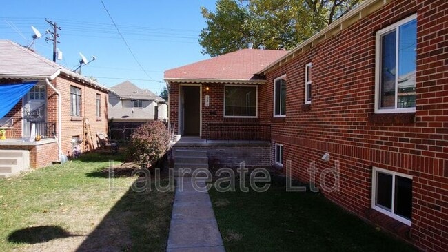 Primary Photo - 536 Jackson St