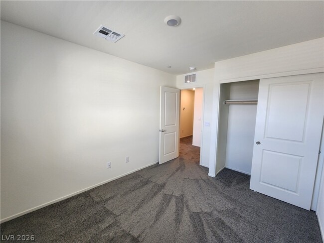 Building Photo - 6062 Lily Gdn St