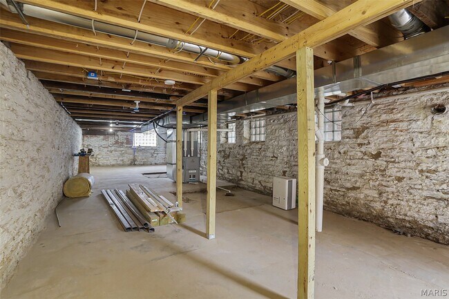 Building Photo - 3637 S Compton Ave