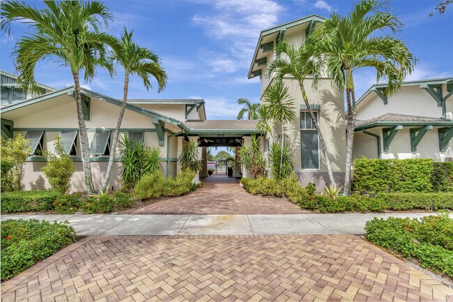 Building Photo - 770 Millbrae Ct