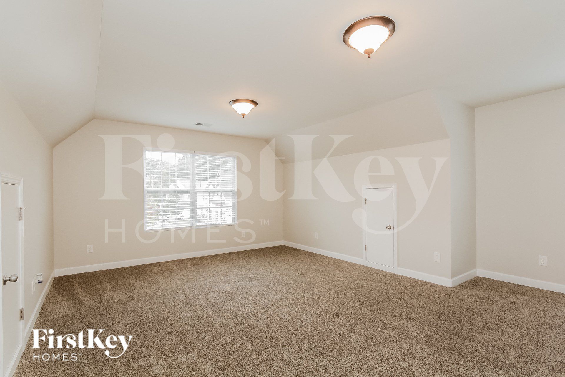 Building Photo - 162 Wellshire St