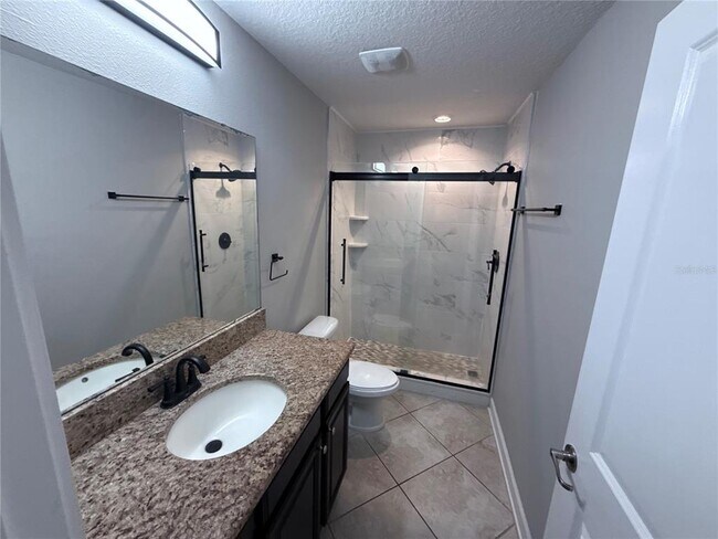 Building Photo - 15246 Harrington Cove Dr