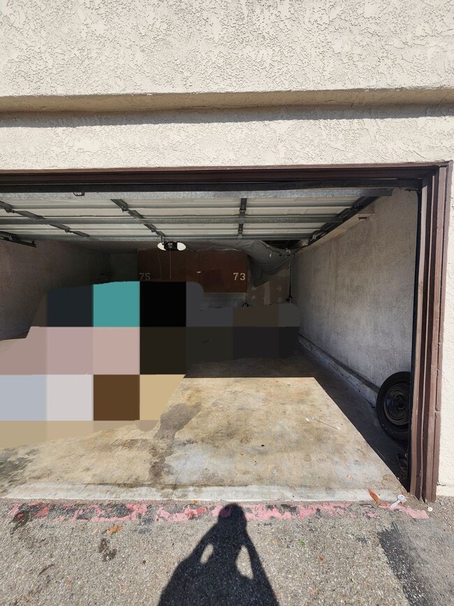 Building Photo - AVAILABLE NOW! Ontario Apt. in a gated community