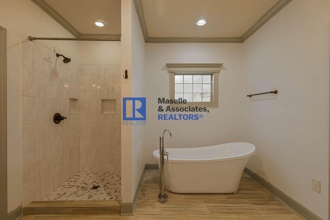 Building Photo - 3 Bed/2 Bath Home in Germantown School District