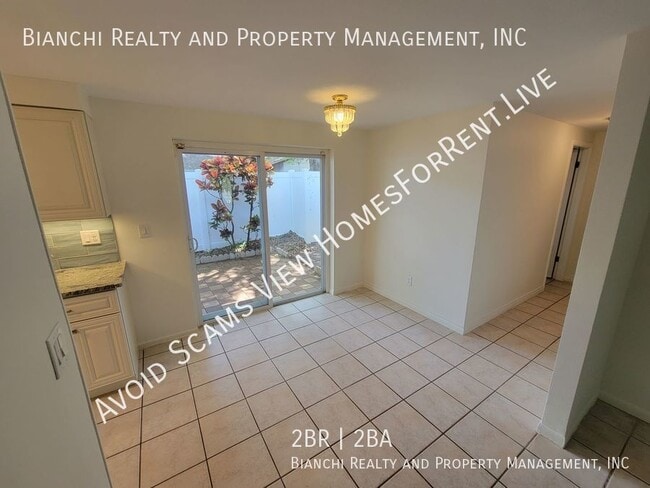 Building Photo - 501 Lake Palms Dr