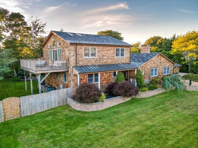 Building Photo - 20 Alanson Ln