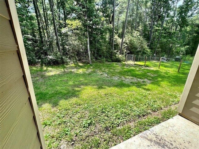 Building Photo - 15887 Pecan Dr