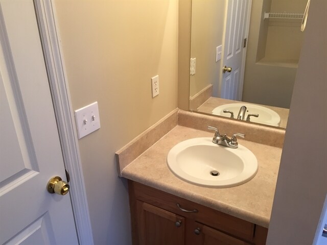 Building Photo - 73 W Morningside Dr