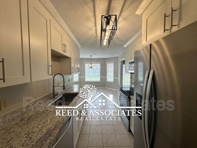 Building Photo - 3062 Valley Green Ln