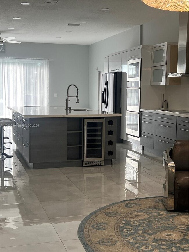 Building Photo - 10664 Paso Fino Dr