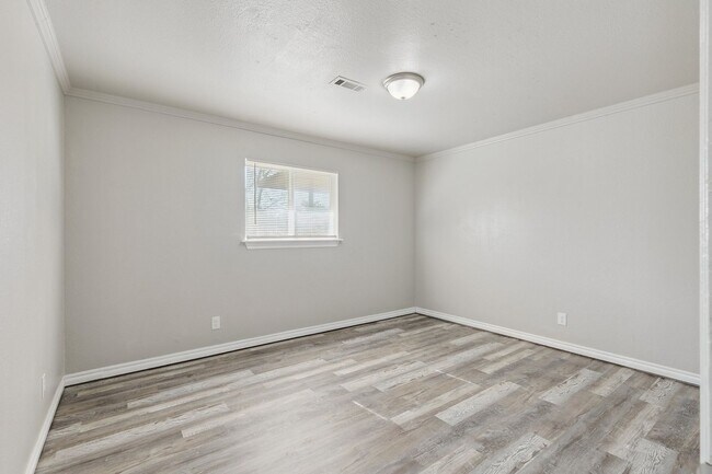 Building Photo - 3 bed, 1 bath home in Midwest city,Ok