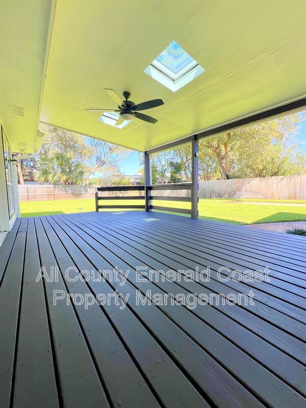 Building Photo - 4104 Indian Bayou N