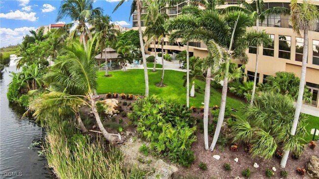 Building Photo - 14300 Riva Del Lago Dr