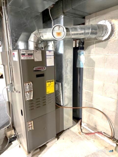 Building Photo - 16 Clearview Dr