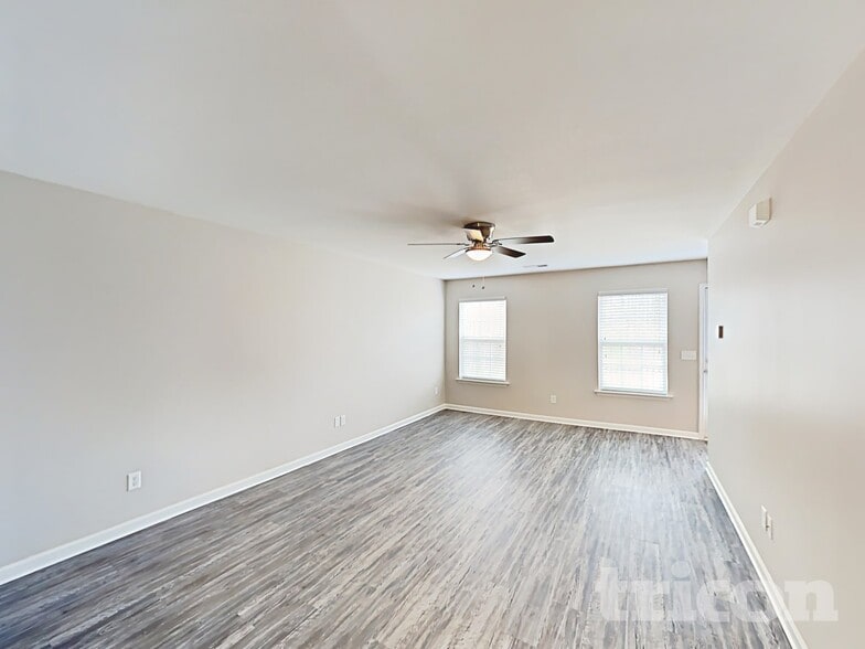 Building Photo - 304 Longfellows Ln