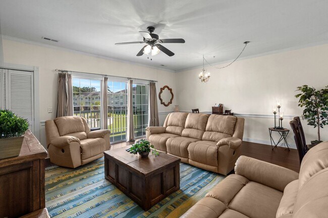 Building Photo - 4855 Carnation Cir