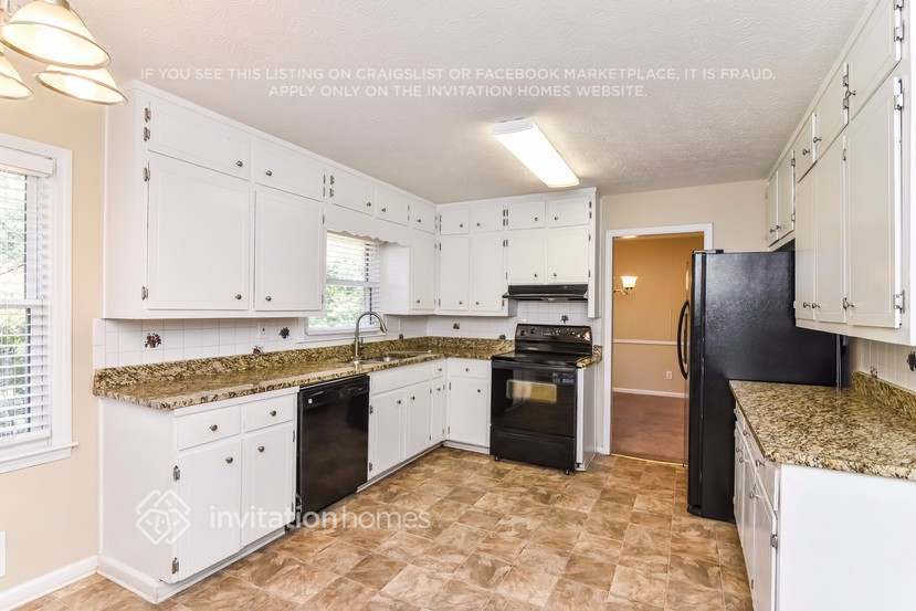 Building Photo - 981 Flagg Way NW