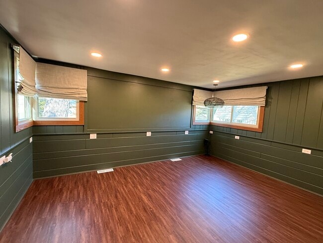 Building Photo - 4700 Teonia Woods Dr