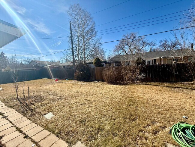 Building Photo - Charming, Updated Ranch-Style Home Near Lake Loveland