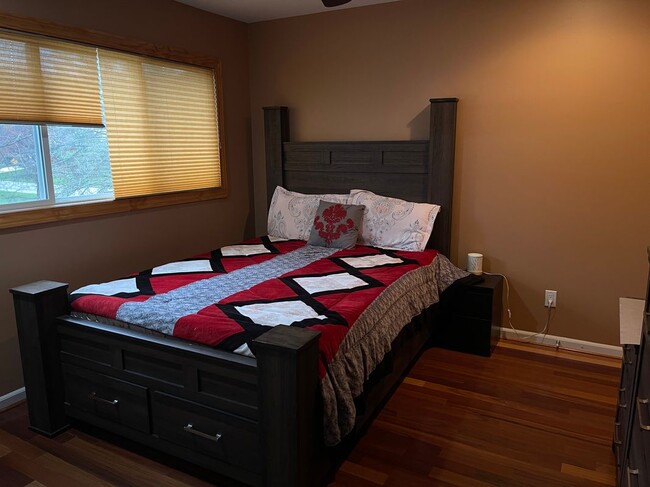 Building Photo - 30384 Castleford Ct