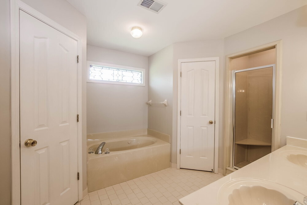 Building Photo - 6906 Greyhawk Cove N