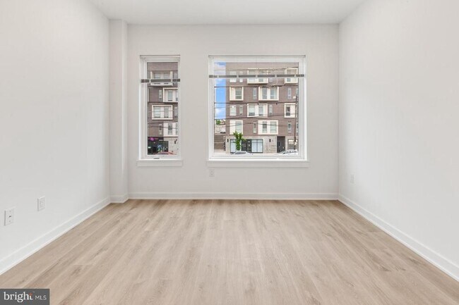 Building Photo - 2046 E Lehigh Ave